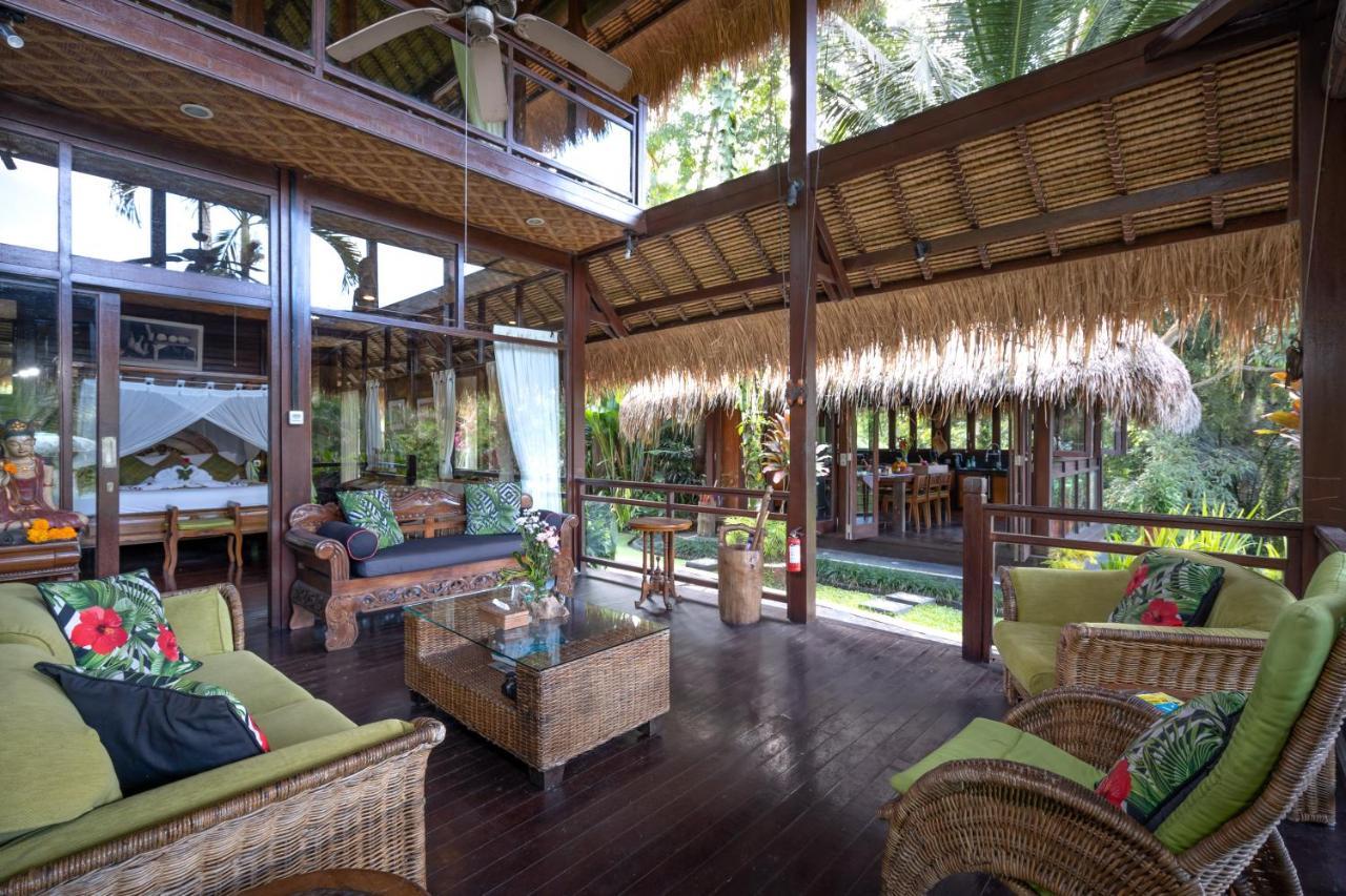 Kupu Kupu Private Villa อูบุด ภายนอก รูปภาพ