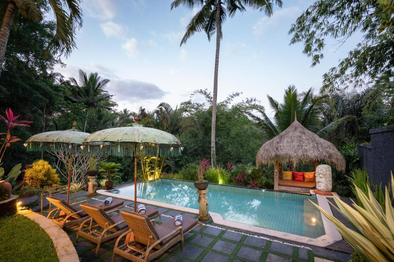 Kupu Kupu Private Villa อูบุด ภายนอก รูปภาพ