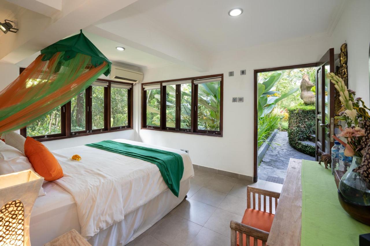 Kupu Kupu Private Villa อูบุด ภายนอก รูปภาพ