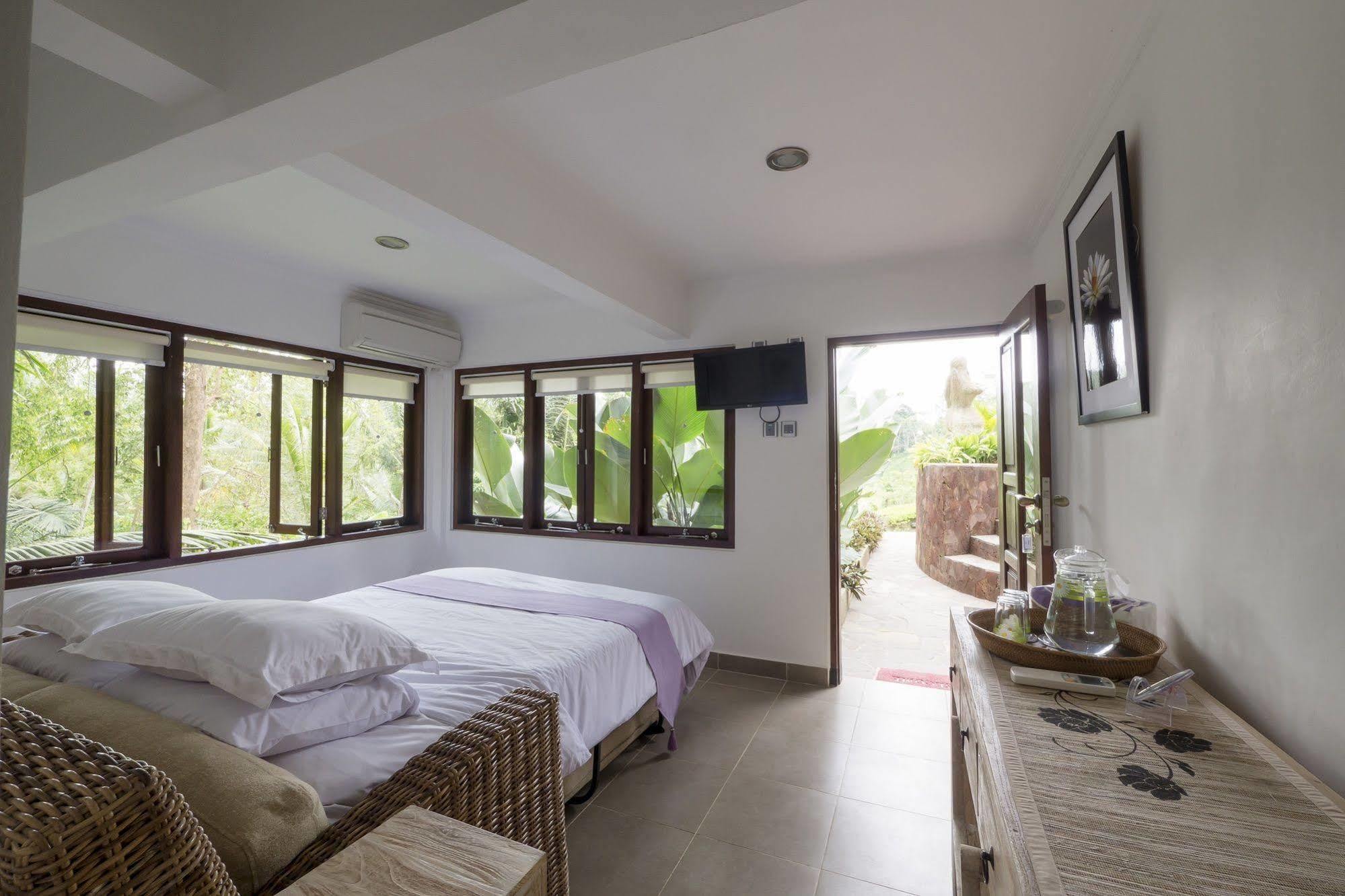 Kupu Kupu Private Villa อูบุด ภายนอก รูปภาพ